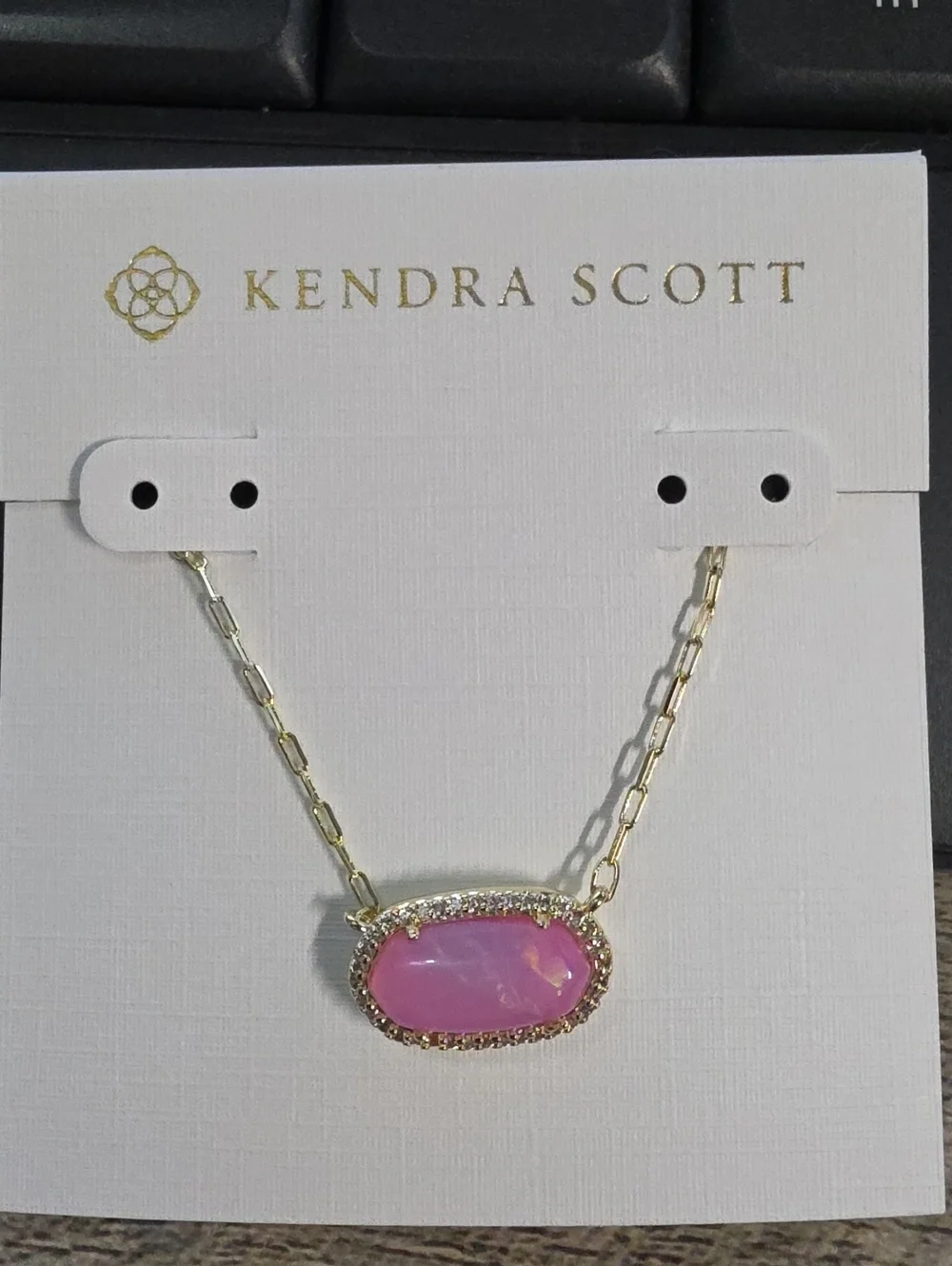 Kendra Scott Gold Chain Necklace with Pink Oval Pendant - Picture 1 of 1